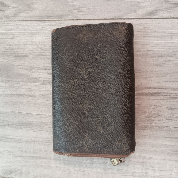 Louis Vuitton Monogram Tresor Bifold Wallet - Picture 2 of 9